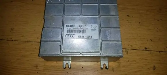 Audi A4 S4 B5 8D Engine control unit/module 0261203554 0261203555