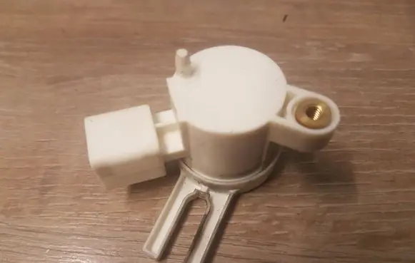 Clutch pedal sensor