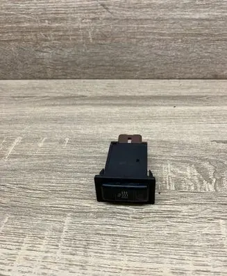 Toyota Avensis T250 Windscreen/window heater switch 153261