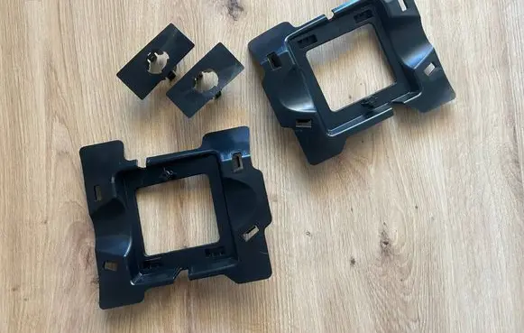 Opel Astra L Rear parking sensor holder (PDC) 1686611480
