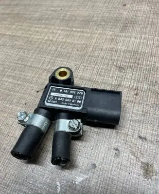 Mercedes-Benz ML W164 Exhaust gas pressure sensor A6429050100 140811T1100E 0281006279