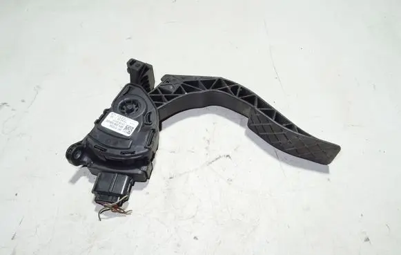 Audi A4 S4 B8 8K Accelerator throttle pedal 8K1721523A 6PV00950520