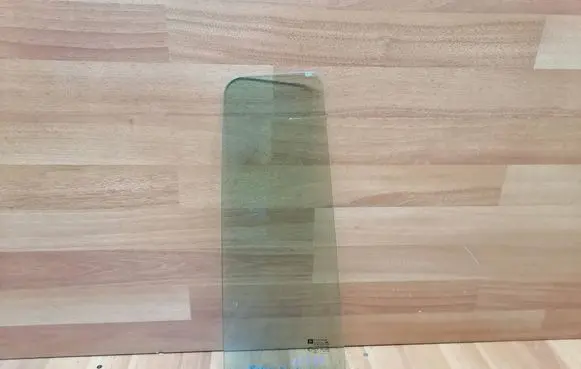 Opel Zafira B Rear vent window glass 13132376 1622260 43R001582