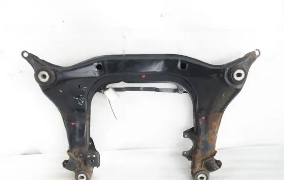 Volkswagen PASSAT B5 Front subframe 