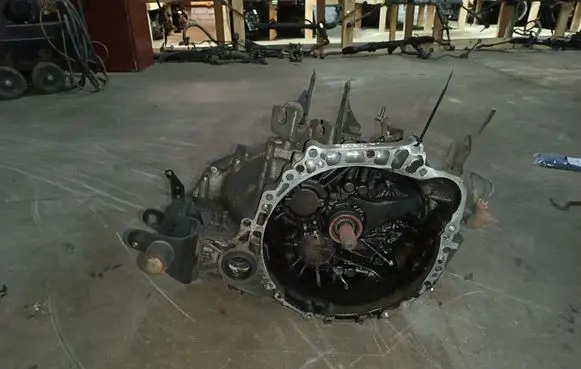 Toyota Auris 150 Manual 6 speed gearbox NOCODE