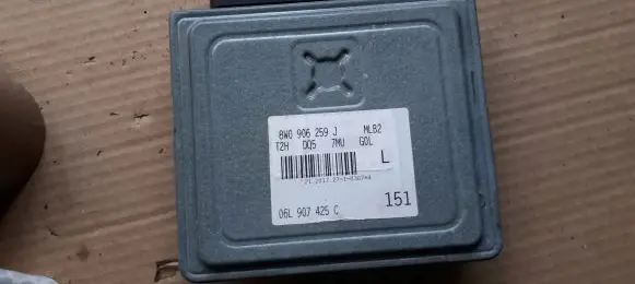 Audi A5 Engine control unit/module 8w0906259J