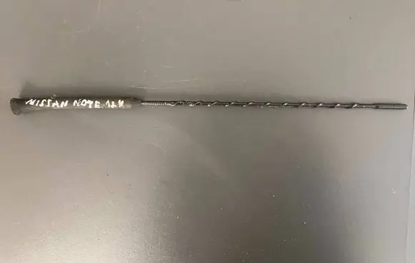 Nissan Note (E11) Radio antenna 