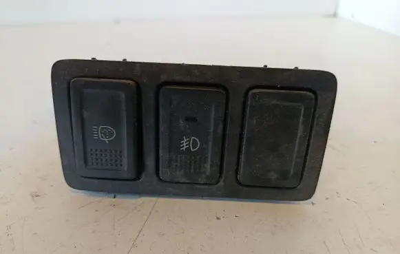 Suzuki Grand Vitara II Light switch 7383165J0