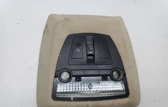 BMW 7 F01 F02 F03 F04 Front seat light 1016718500 CY65636 00000000