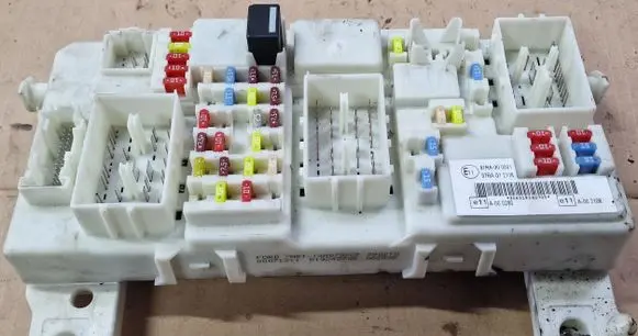 Ford C-MAX I Trunk lid opening control unit 