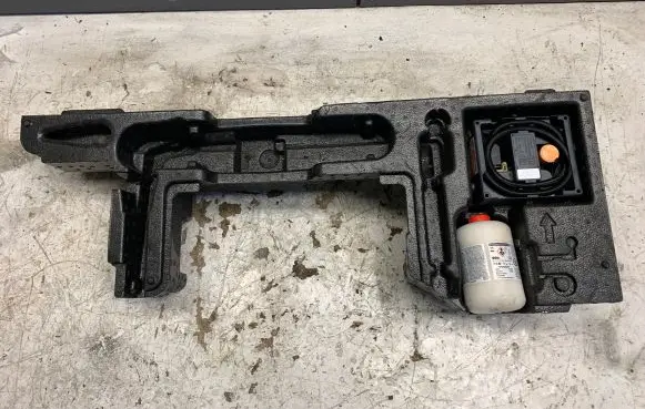 Volvo XC60 Tool set 32271061