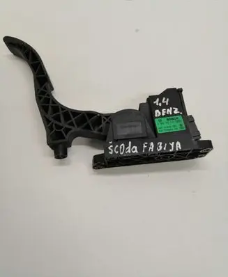 Skoda Fabia Mk1 (6Y) Accelerator throttle pedal 0280752215 084101644YB3