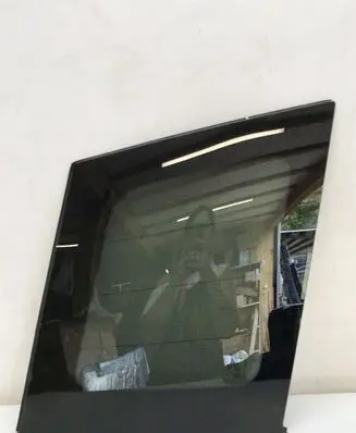 Mini Clubman F54 Sliding door window/glass 7466437