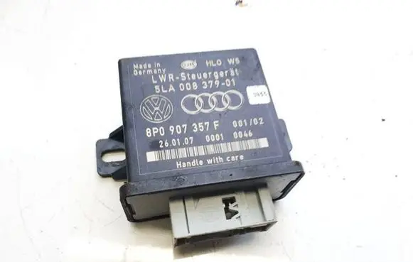 Audi Q7 4L Light module LCM 8p0907357f 5la008379-01