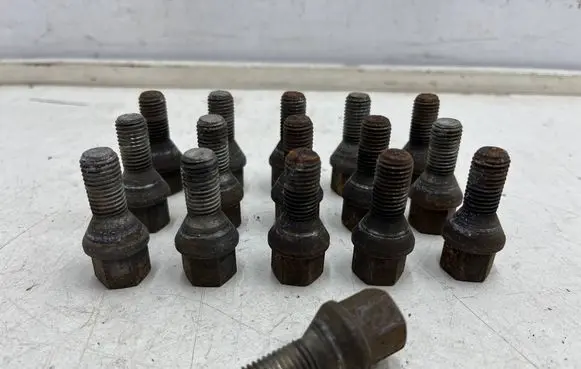 Fiat Punto (188) Nuts/bolts 