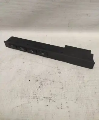 BMW X3 E83 Other center console (tunnel) element 61313415617