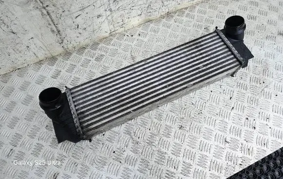 BMW 5 F10 F11 Intercooler radiator 7805629 17517805629 RS368003