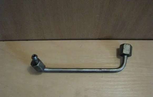 KIA Ceed Fuel injector supply line/pipe 