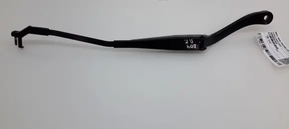Mercedes-Benz C W204 Front wiper blade arm A2048201344