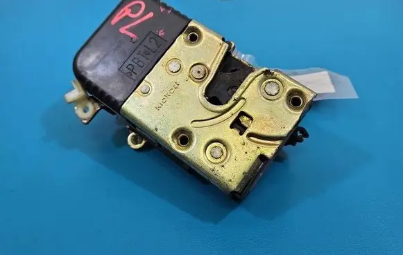 Peugeot 307 Front door lock IMPRK1581737