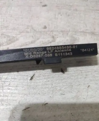 Peugeot 2008 II Keyless system antenna 9824885480 E111343 XD0287066