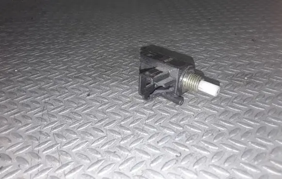 Clutch pedal sensor
