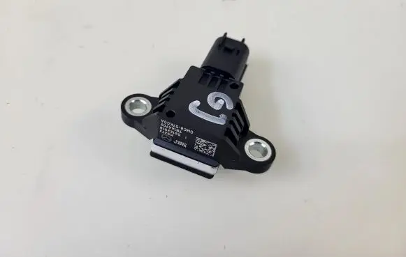 Mazda 6 Airbag deployment crash/impact sensor GMC8-57KC0A