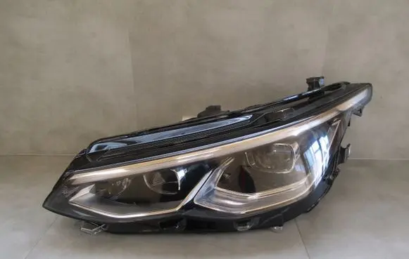 Volkswagen Golf VIII Headlight/headlamp 5H1941035J