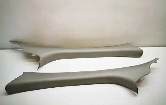 Mercedes-Benz R W251 (A) pillar trim A2516901925 A2516902025