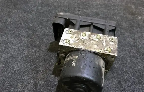 Volkswagen Golf IV ABS Pump 1j0907379g 100949-03403