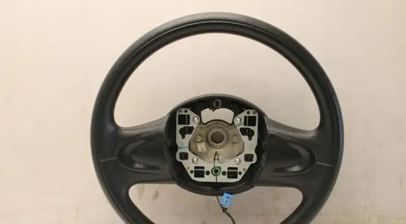Mini One - Cooper Coupe R56 Steering wheel