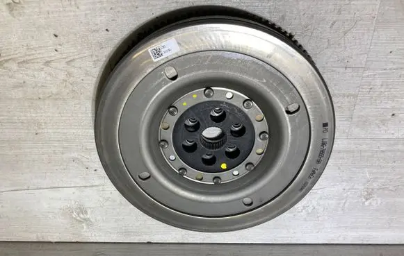 Ford Focus Dual mass flywheel L1BG7A555BA