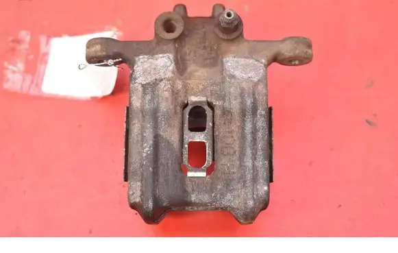 Honda CR-V Rear brake caliper