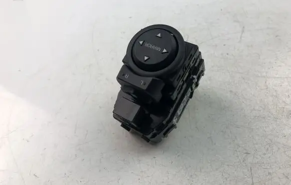 KIA Rio Wing mirror switch 4D64801160
