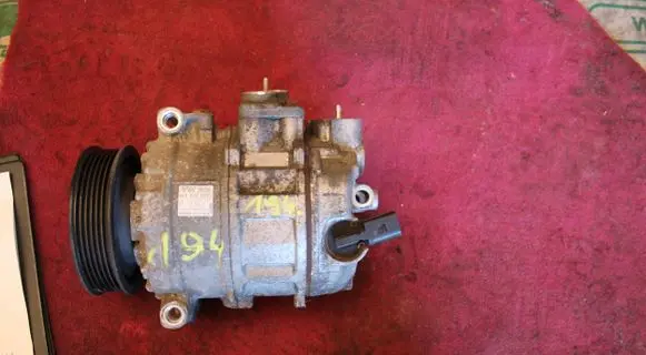 Seat Toledo I (1L) Air conditioning (A/C) compressor (pump) 820803