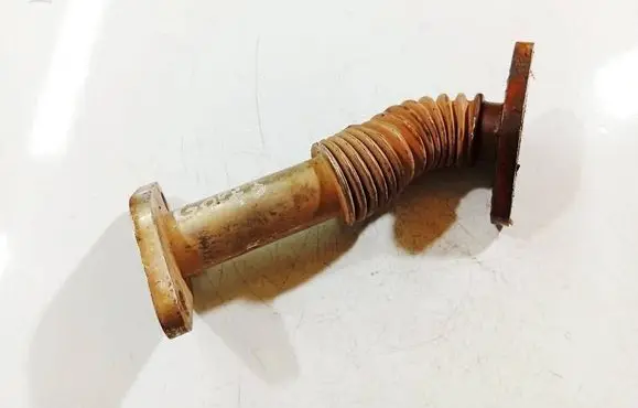Volkswagen PASSAT B4 EGR valve line/pipe/hose 028131521C