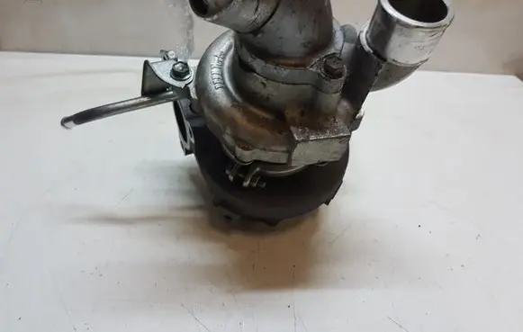 Lexus IS 220D-250-350 Turbo 1720126010 061205329N