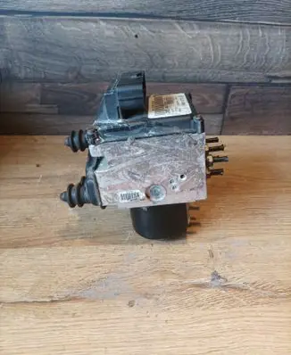 Volkswagen PASSAT B6 ABS Pump