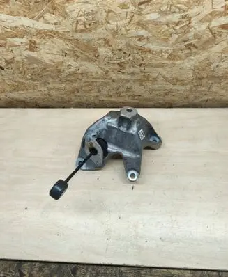 Porsche Cayenne (9Y0 9Y3) Engine mounting bracket 4M0199307