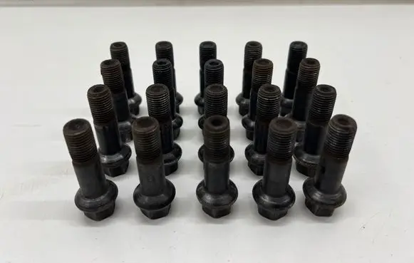 Mercedes-Benz E W213 Nuts/bolts 