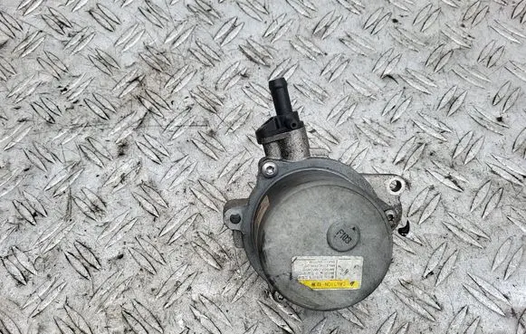 KIA Venga Vacuum pump 288102A101