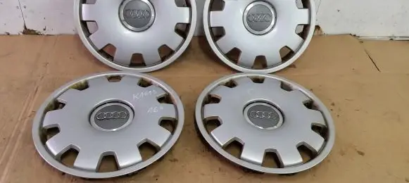 Audi A4 S4 B7 8E 8H R16 wheel hub/cap/trim 4B0601147D