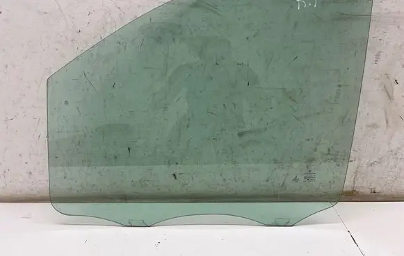 Mercedes-Benz Vito Viano W447 Front door window glass four-door DOT211M75AS2 E000191 43R000016
