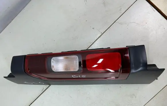 Opel Vivaro Rear/tail lights 265A64439R 265A63380R 265A66978R