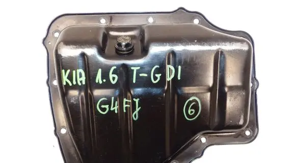 Hyundai Tucson TL Oil sump 150328
