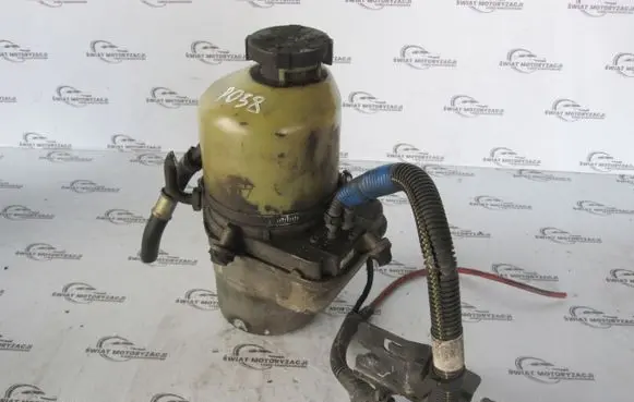Opel Zafira B Power steering pump