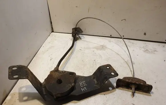 Hyundai H-1, Starex, Satellite Handbrake interior bracket 
