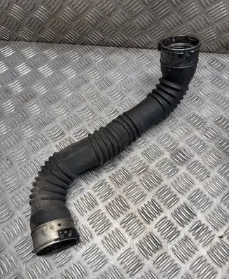 Mercedes-Benz CLA C117 X117 W117 Intercooler hose/pipe A2465200101
