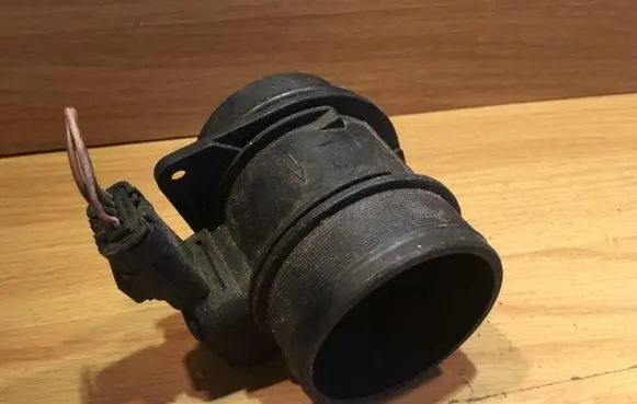 Peugeot 607 Mass air flow meter 9645948780 5WK97001