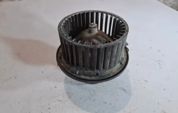 Volkswagen Golf II Heater fan/blower 191819021 3137020003